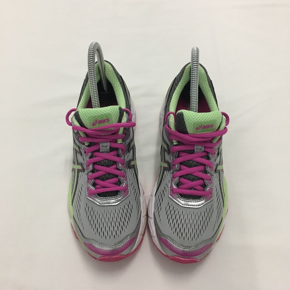 Asics Womens Sz 7 GT-1000 4 Running Shoes